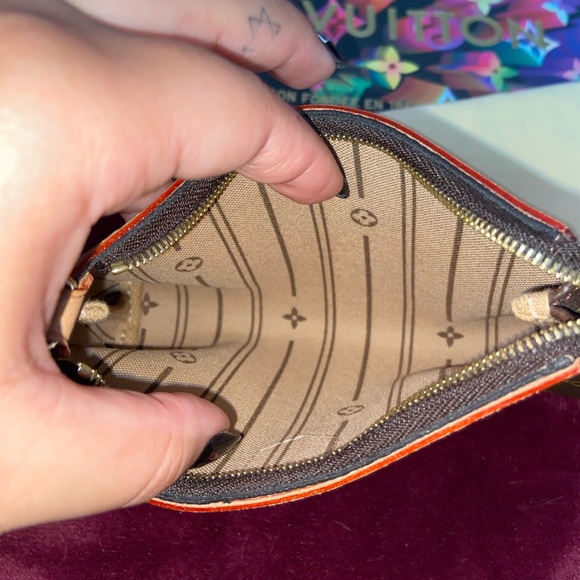 SOLD AUTHENTIC LOUIS VUITTON MINI POCHETTE DEL - Picture 3 of 8